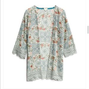 Laria Crochet Trim Kimono